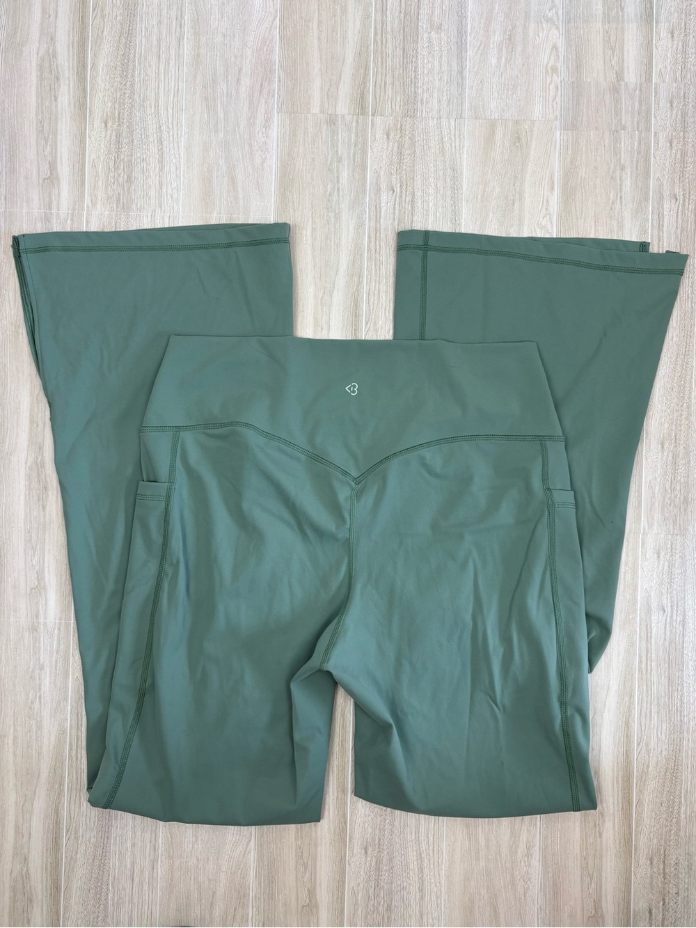 Blogilates Green High-Waist Flare Leggings XL EUC Yoga Minimalist Clean Girl - Picture 6 of 10